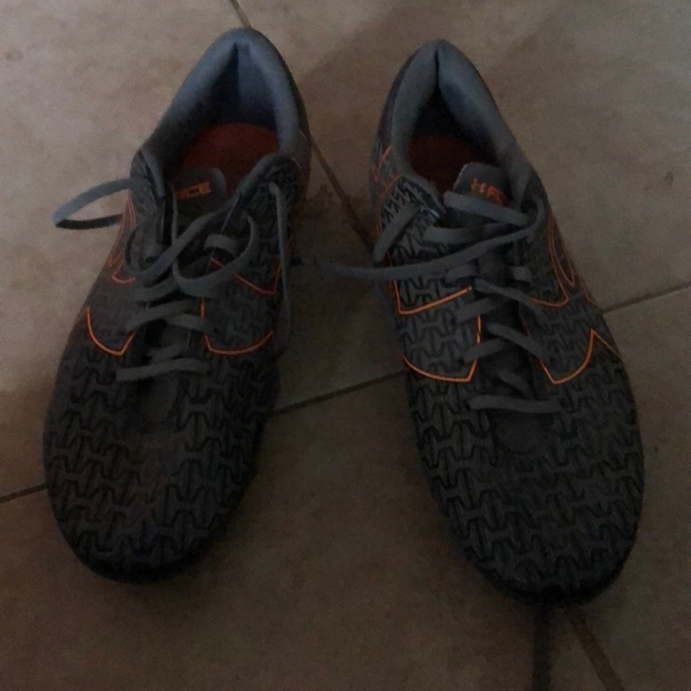 Soccer cleats